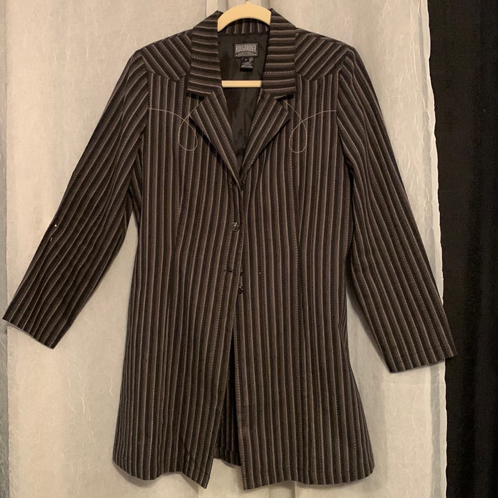 Womens blazer w subtle western look. Black brown & off white pinstripes. So nice
